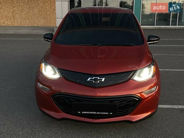 Красный Шевроле Bolt EV, объемом двигателя 0 л и пробегом 59 тыс. км за 18900 $, фото 84 на Automoto.ua
