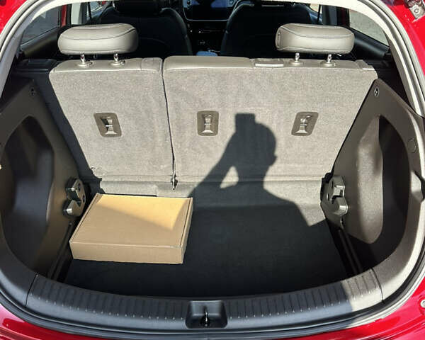 Шевроле Bolt EV 2022 в Тернополе на Automoto.ua Красный Шевроле Bolt EV, объемом двигателя 0 л и пробегом 59 тыс. км за 15500 $, фото 9 на Automoto.ua