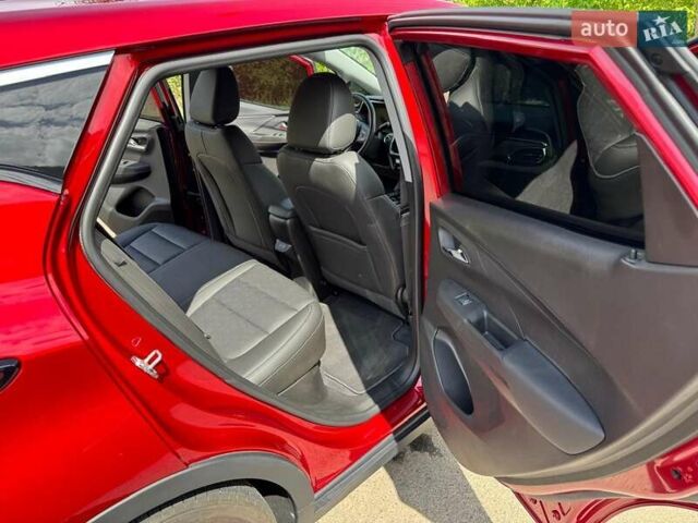 Червоний Шевроле Bolt EV, об'ємом двигуна 0 л та пробігом 10 тис. км за 20400 $, фото 5 на Automoto.ua