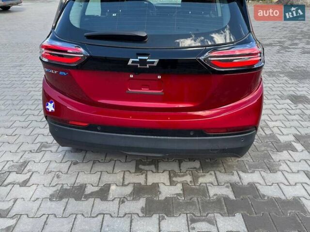 Красный Шевроле Bolt EV, объемом двигателя 0 л и пробегом 32 тыс. км за 12299 $, фото 5 на Automoto.ua