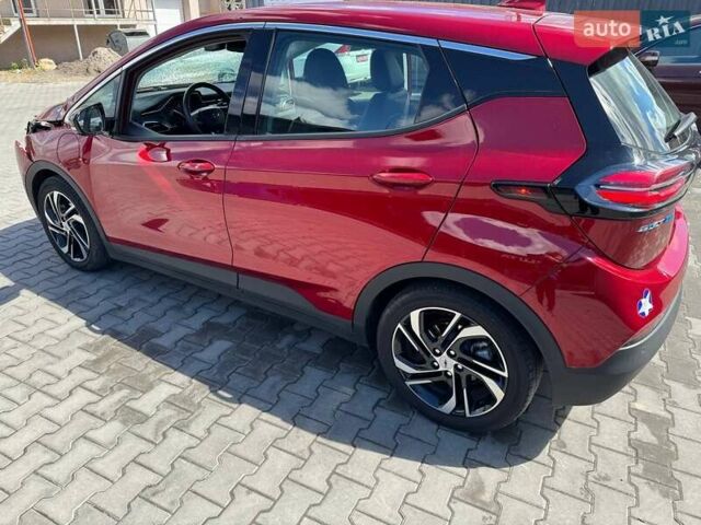 Красный Шевроле Bolt EV, объемом двигателя 0 л и пробегом 32 тыс. км за 12299 $, фото 3 на Automoto.ua