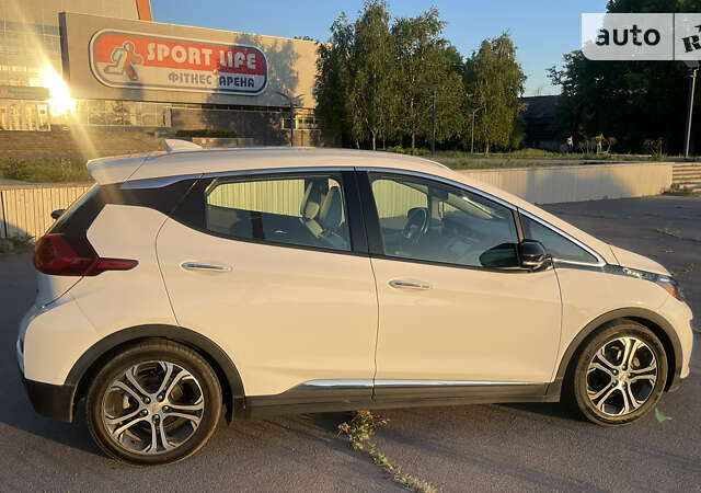 Шевроле Bolt EV, объемом двигателя 0 л и пробегом 207 тыс. км за 14800 $, фото 9 на Automoto.ua