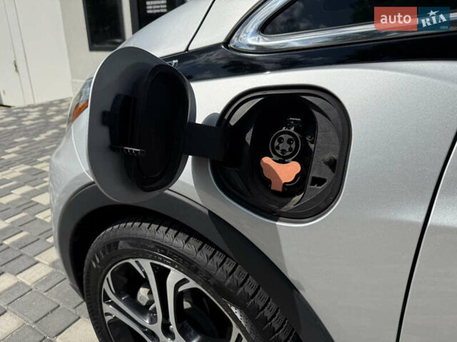 Шевроле Bolt EV, объемом двигателя 0 л и пробегом 104 тыс. км за 15700 $, фото 93 на Automoto.ua