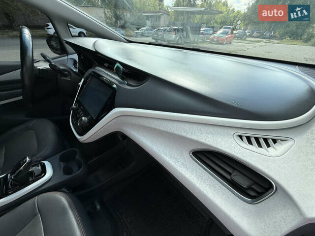 Шевроле Bolt EV, объемом двигателя 0 л и пробегом 104 тыс. км за 15700 $, фото 26 на Automoto.ua