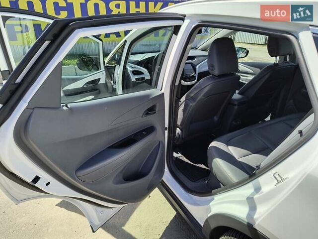 Шевроле Bolt EV, объемом двигателя 0 л и пробегом 93 тыс. км за 16900 $, фото 17 на Automoto.ua