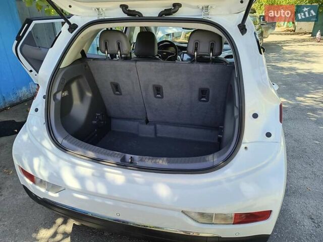 Шевроле Bolt EV, объемом двигателя 0 л и пробегом 93 тыс. км за 16900 $, фото 23 на Automoto.ua