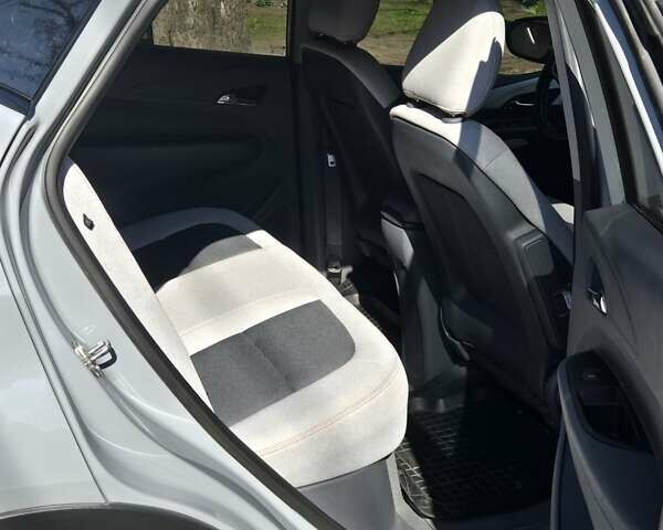Шевроле Bolt EV, объемом двигателя 0 л и пробегом 57 тыс. км за 17800 $, фото 16 на Automoto.ua