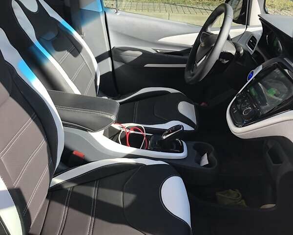 Шевроле Bolt EV, объемом двигателя 0 л и пробегом 49 тыс. км за 16900 $, фото 5 на Automoto.ua