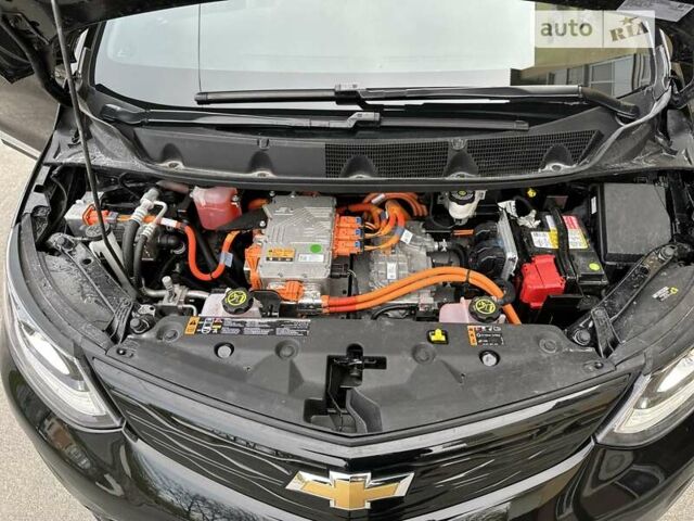 Шевроле Bolt EV, объемом двигателя 0 л и пробегом 30 тыс. км за 24555 $, фото 28 на Automoto.ua