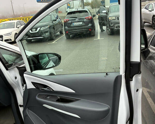 Шевроле Bolt EV, объемом двигателя 0 л и пробегом 22 тыс. км за 16300 $, фото 12 на Automoto.ua