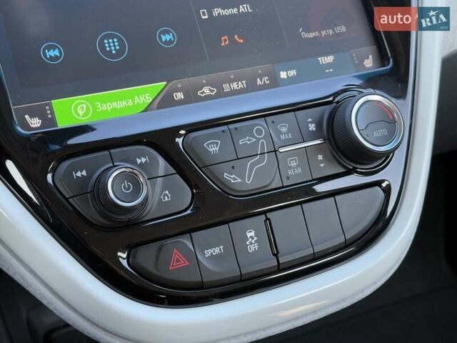 Шевроле Bolt EV, объемом двигателя 0 л и пробегом 175 тыс. км за 16000 $, фото 16 на Automoto.ua