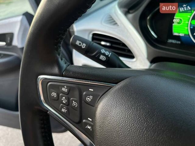 Шевроле Bolt EV, объемом двигателя 0 л и пробегом 30 тыс. км за 19300 $, фото 23 на Automoto.ua