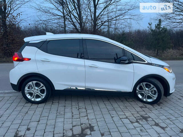 Шевроле Bolt EV, об'ємом двигуна 0 л та пробігом 30 тис. км за 18500 $, фото 6 на Automoto.ua