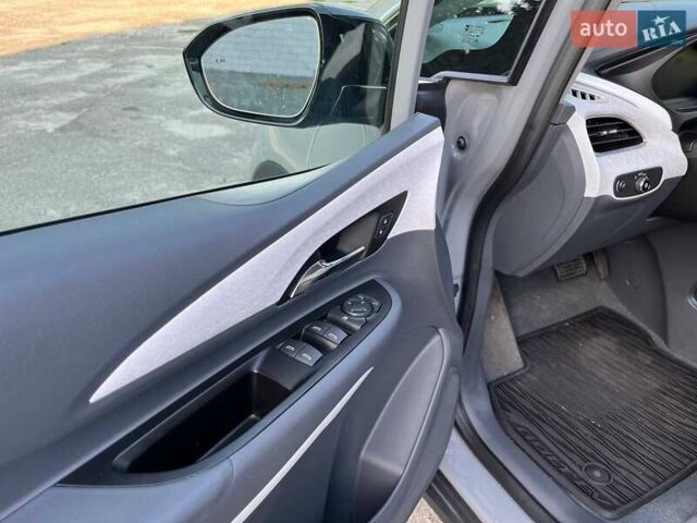 Шевроле Bolt EV, объемом двигателя 0 л и пробегом 30 тыс. км за 19300 $, фото 9 на Automoto.ua