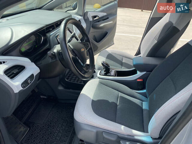 Шевроле Bolt EV, объемом двигателя 0 л и пробегом 45 тыс. км за 19000 $, фото 14 на Automoto.ua