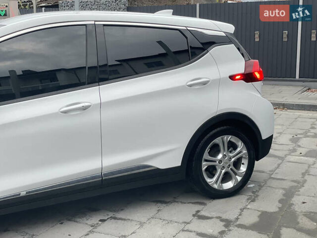 Шевроле Bolt EV, объемом двигателя 0 л и пробегом 26 тыс. км за 17550 $, фото 7 на Automoto.ua