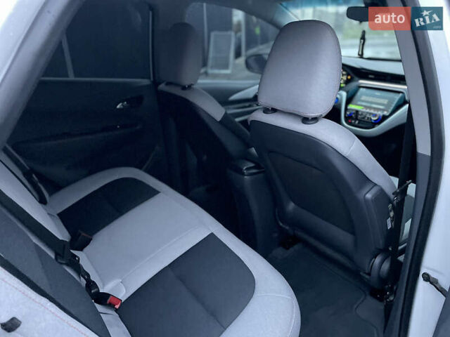 Шевроле Bolt EV, объемом двигателя 0 л и пробегом 26 тыс. км за 17550 $, фото 26 на Automoto.ua