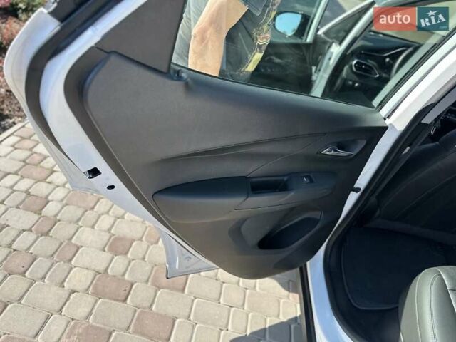 Шевроле Bolt EV, объемом двигателя 0 л и пробегом 22 тыс. км за 18900 $, фото 9 на Automoto.ua