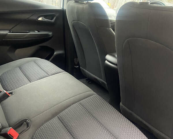 Шевроле Bolt EV, объемом двигателя 0 л и пробегом 40 тыс. км за 16200 $, фото 16 на Automoto.ua