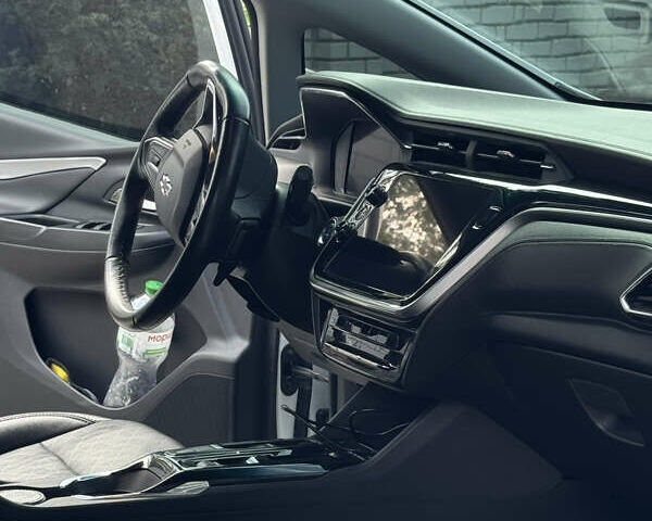 Шевроле Bolt EV, объемом двигателя 0 л и пробегом 40 тыс. км за 18600 $, фото 8 на Automoto.ua