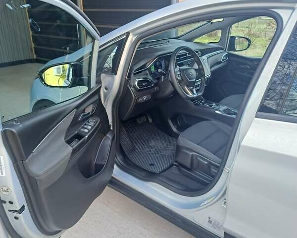 Шевроле Bolt EV, объемом двигателя 0 л и пробегом 61 тыс. км за 17500 $, фото 11 на Automoto.ua