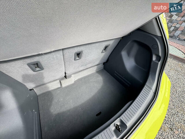 Жовтий Шевроле Bolt EV, об'ємом двигуна 0 л та пробігом 99 тис. км за 13800 $, фото 66 на Automoto.ua
