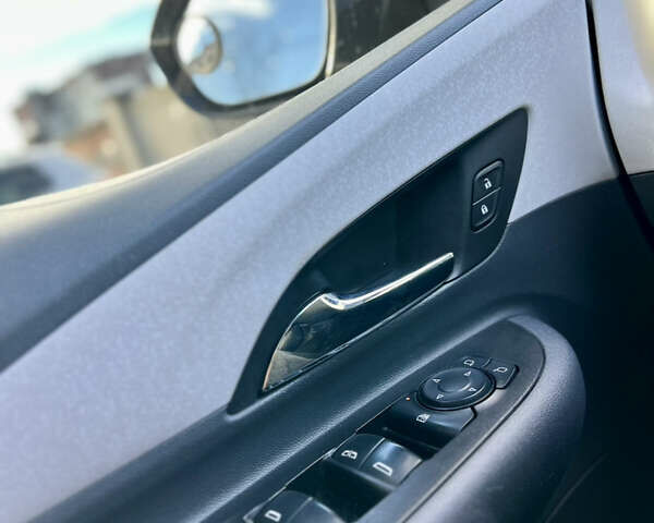 Сірий Шевроле Bolt EV, об'ємом двигуна 0 л та пробігом 174 тис. км за 14300 $, фото 19 на Automoto.ua