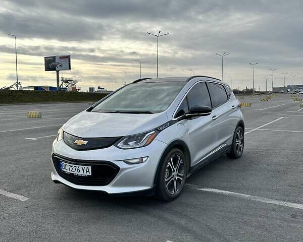 Серый Шевроле Bolt EV, объемом двигателя 0 л и пробегом 98 тыс. км за 15500 $, фото 3 на Automoto.ua