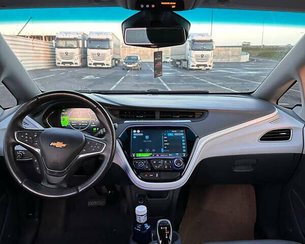 Серый Шевроле Bolt EV, объемом двигателя 0 л и пробегом 127 тыс. км за 13000 $, фото 6 на Automoto.ua