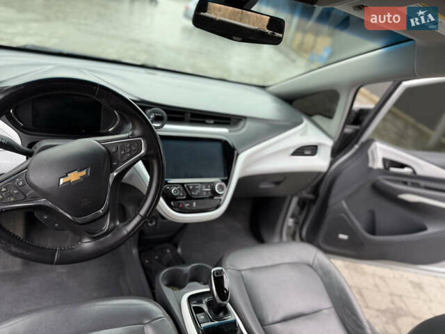 Серый Шевроле Bolt EV, объемом двигателя 0 л и пробегом 207 тыс. км за 12900 $, фото 9 на Automoto.ua