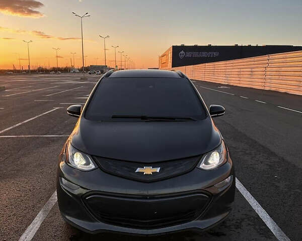 Серый Шевроле Bolt EV, объемом двигателя 0 л и пробегом 127 тыс. км за 13000 $, фото 1 на Automoto.ua