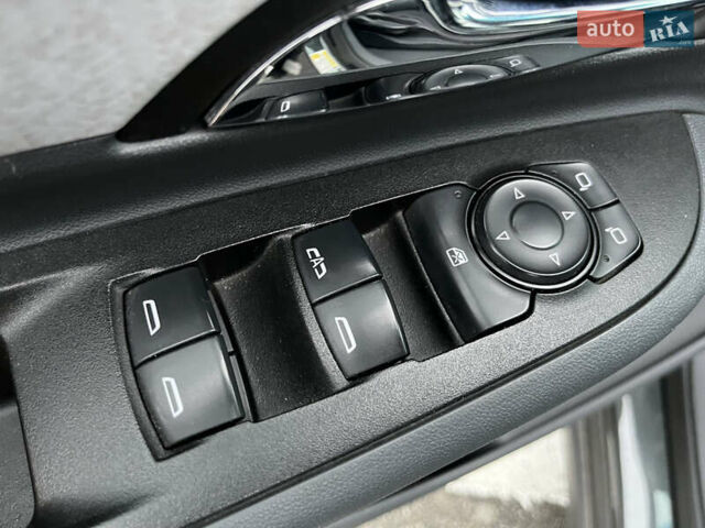 Сірий Шевроле Bolt EV, об'ємом двигуна 0 л та пробігом 164 тис. км за 12500 $, фото 12 на Automoto.ua