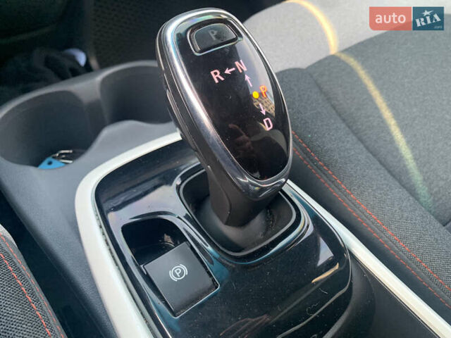 Серый Шевроле Bolt EV, объемом двигателя 0 л и пробегом 133 тыс. км за 14900 $, фото 23 на Automoto.ua