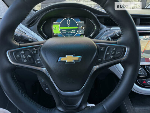 Серый Шевроле Bolt EV, объемом двигателя 0 л и пробегом 100 тыс. км за 16300 $, фото 11 на Automoto.ua