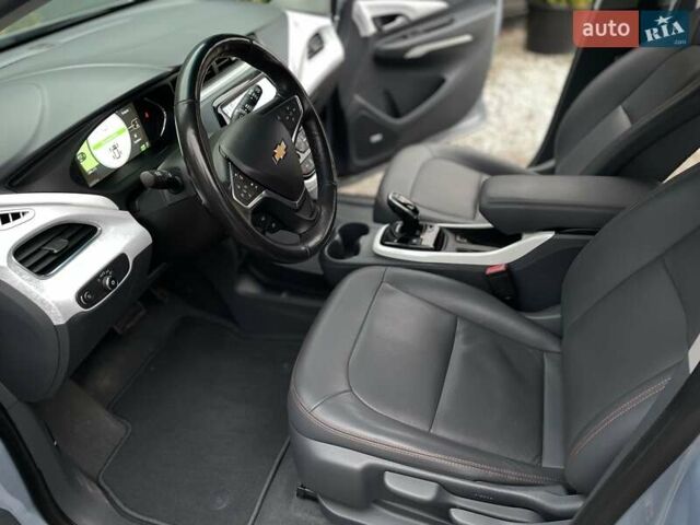 Серый Шевроле Bolt EV, объемом двигателя 0 л и пробегом 34 тыс. км за 16990 $, фото 20 на Automoto.ua