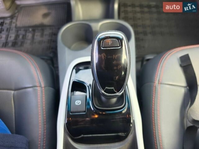 Сірий Шевроле Bolt EV, об'ємом двигуна 0 л та пробігом 148 тис. км за 15300 $, фото 10 на Automoto.ua