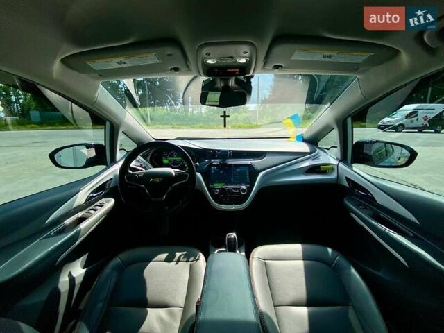 Серый Шевроле Bolt EV, объемом двигателя 0 л и пробегом 57 тыс. км за 15990 $, фото 37 на Automoto.ua