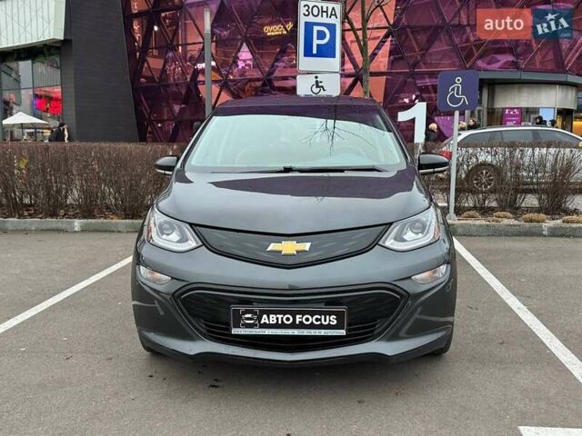 Серый Шевроле Bolt EV, объемом двигателя 0 л и пробегом 144 тыс. км за 14990 $, фото 2 на Automoto.ua