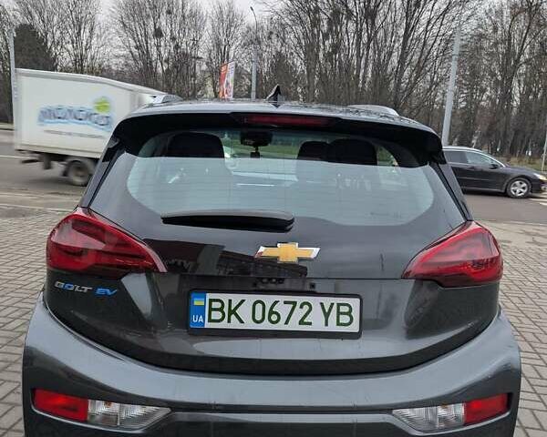 Серый Шевроле Bolt EV, объемом двигателя 0 л и пробегом 137 тыс. км за 13800 $, фото 2 на Automoto.ua