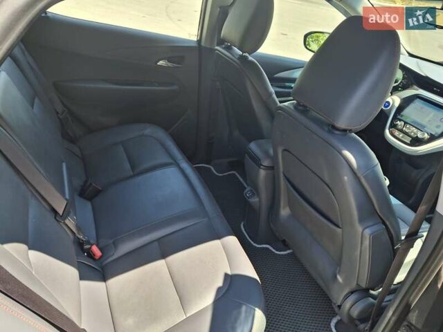 Серый Шевроле Bolt EV, объемом двигателя 0 л и пробегом 143 тыс. км за 15500 $, фото 12 на Automoto.ua