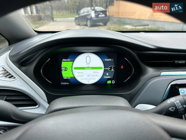 Серый Шевроле Bolt EV, объемом двигателя 0 л и пробегом 96 тыс. км за 14600 $, фото 19 на Automoto.ua