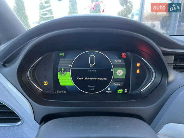 Серый Шевроле Bolt EV, объемом двигателя 0 л и пробегом 126 тыс. км за 11500 $, фото 11 на Automoto.ua