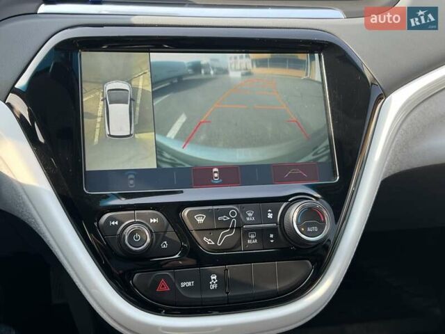 Серый Шевроле Bolt EV, объемом двигателя 0 л и пробегом 72 тыс. км за 13500 $, фото 14 на Automoto.ua