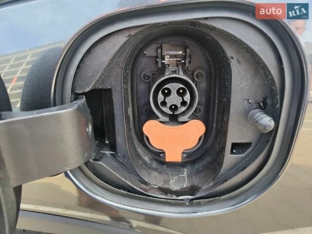 Сірий Шевроле Bolt EV, об'ємом двигуна 0 л та пробігом 148 тис. км за 15300 $, фото 23 на Automoto.ua