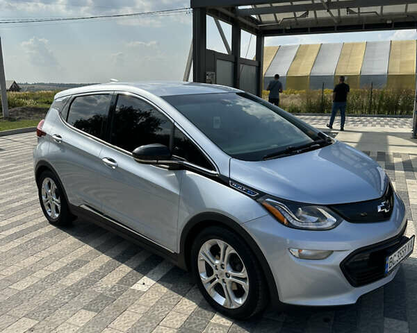 Серый Шевроле Bolt EV, объемом двигателя 0 л и пробегом 89 тыс. км за 13499 $, фото 6 на Automoto.ua