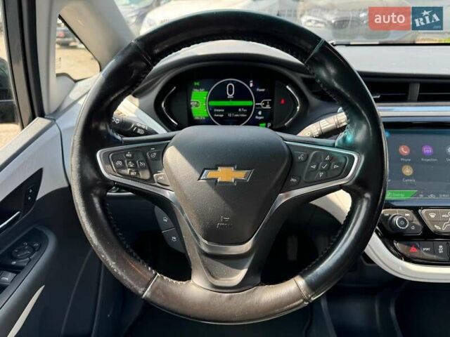 Серый Шевроле Bolt EV, объемом двигателя 0 л и пробегом 139 тыс. км за 14290 $, фото 32 на Automoto.ua