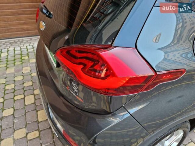 Серый Шевроле Bolt EV, объемом двигателя 0 л и пробегом 181 тыс. км за 13999 $, фото 27 на Automoto.ua