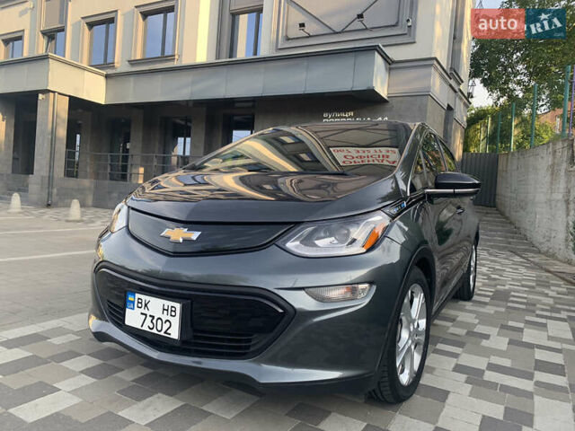 Серый Шевроле Bolt EV, объемом двигателя 0 л и пробегом 133 тыс. км за 14900 $, фото 2 на Automoto.ua