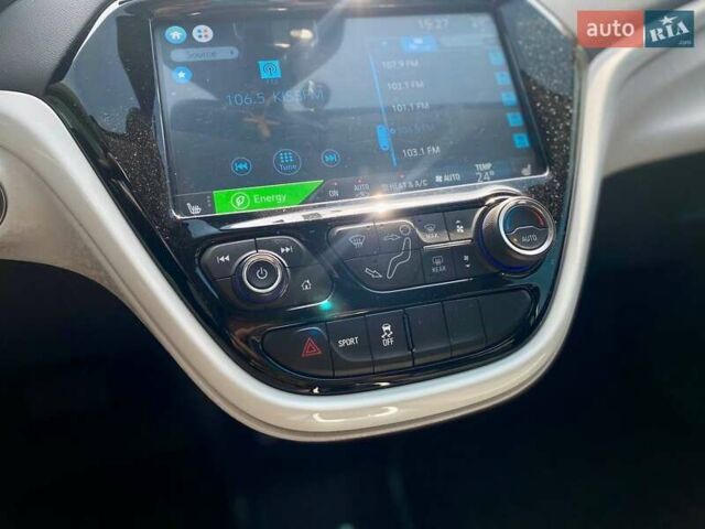 Сірий Шевроле Bolt EV, об'ємом двигуна 0 л та пробігом 57 тис. км за 15490 $, фото 31 на Automoto.ua