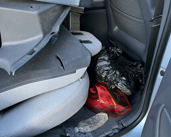 Серый Шевроле Bolt EV, объемом двигателя 0 л и пробегом 126 тыс. км за 11500 $, фото 14 на Automoto.ua